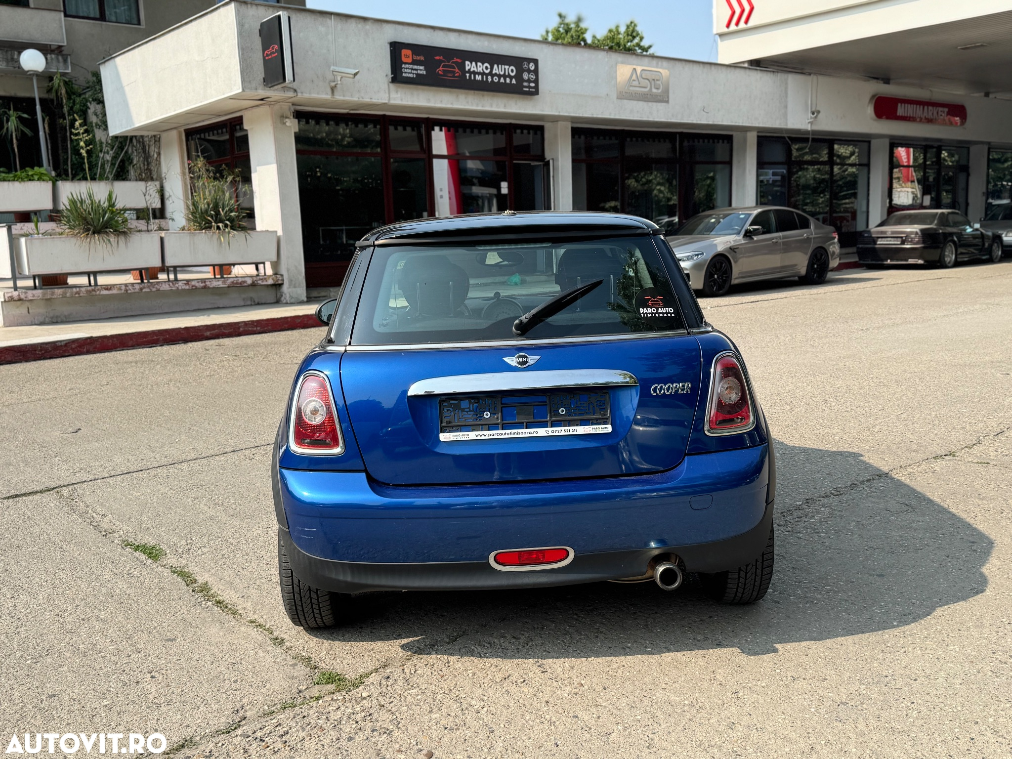 Mini Cooper 50 Mayfair - 4