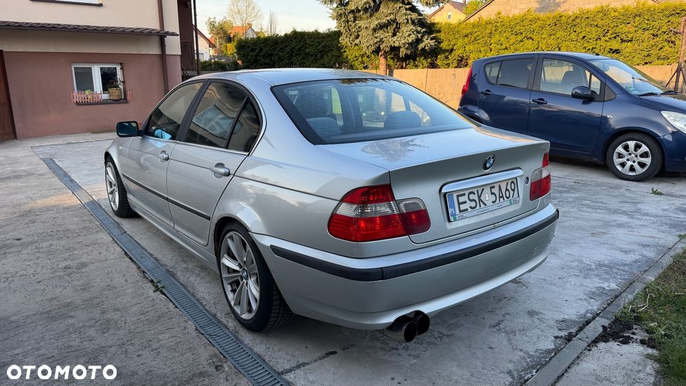 BMW Seria 3 325i - 8