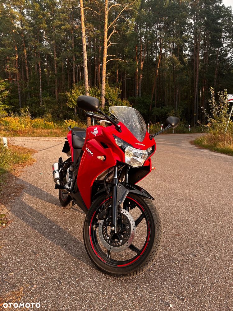 Honda CBR - 1