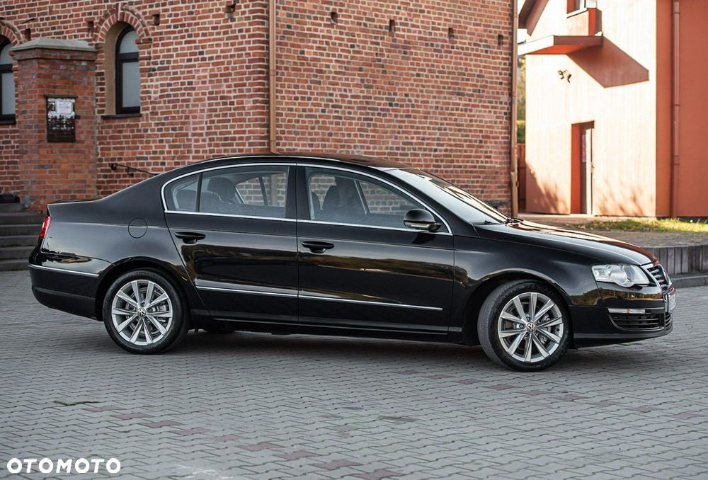 Volkswagen Passat 1.9 TDI Highline - 18