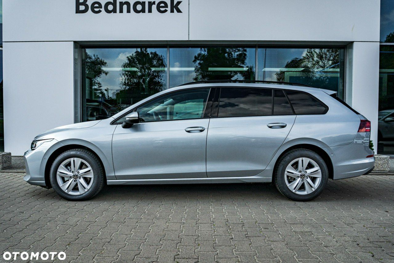 Volkswagen Golf - 6