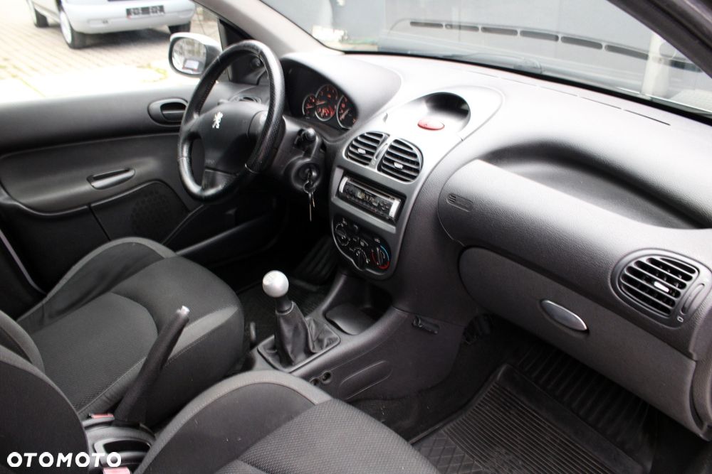 Peugeot 206 1.4 Trendy - 13