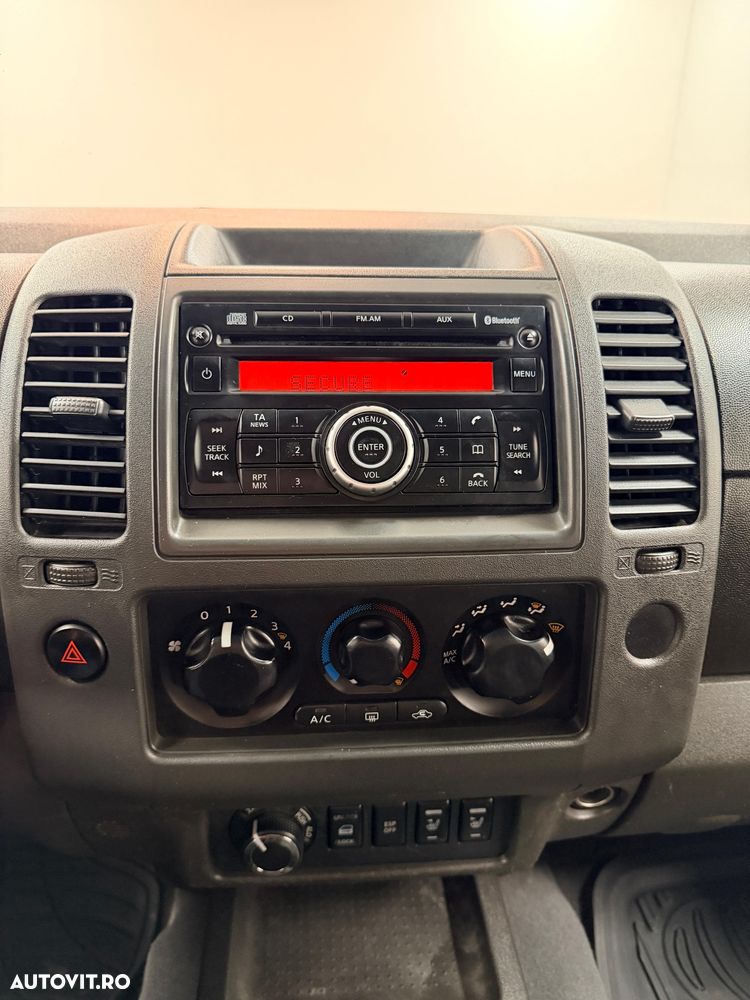 Nissan Navara 2.5 dCi King Cab XE - 8