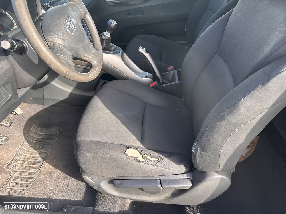 Toyota Auris - 5