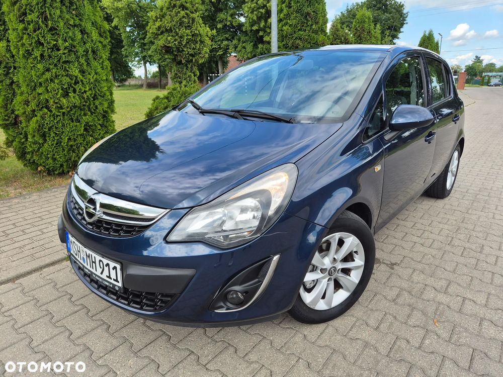 Opel Corsa 1.2 16V Color Edition - 1