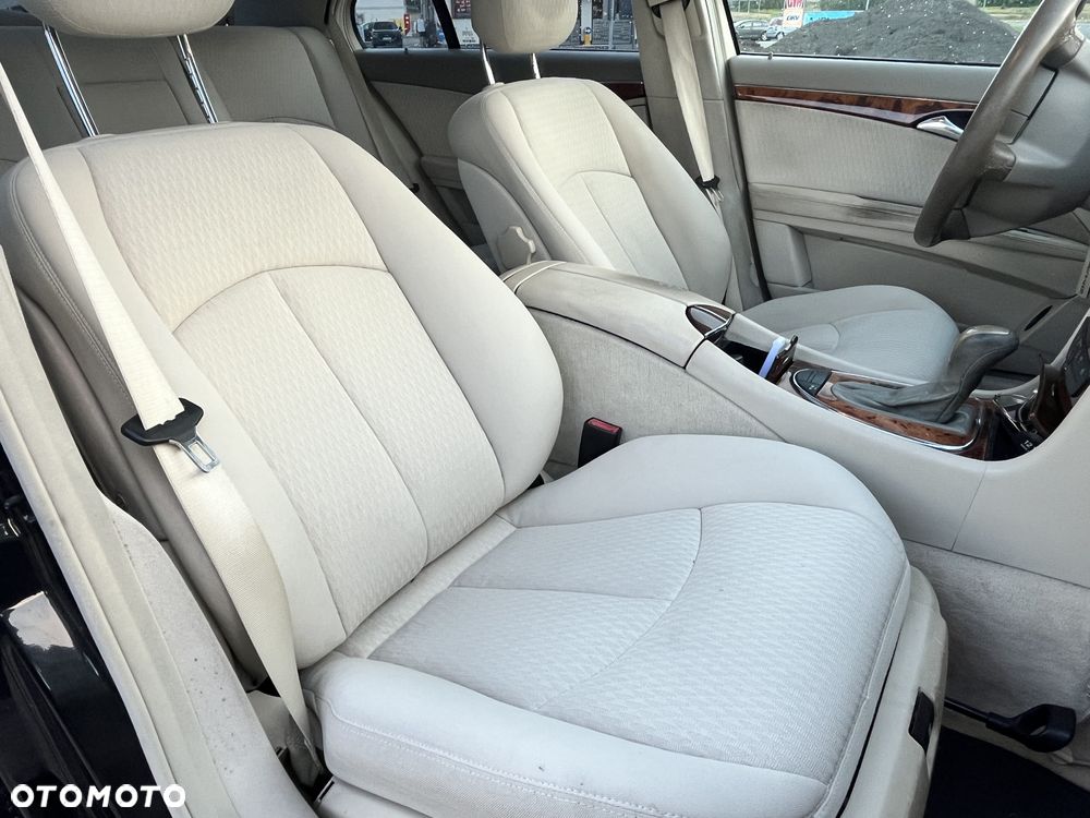 Mercedes-Benz Klasa E 280 CDI Elegance - 29