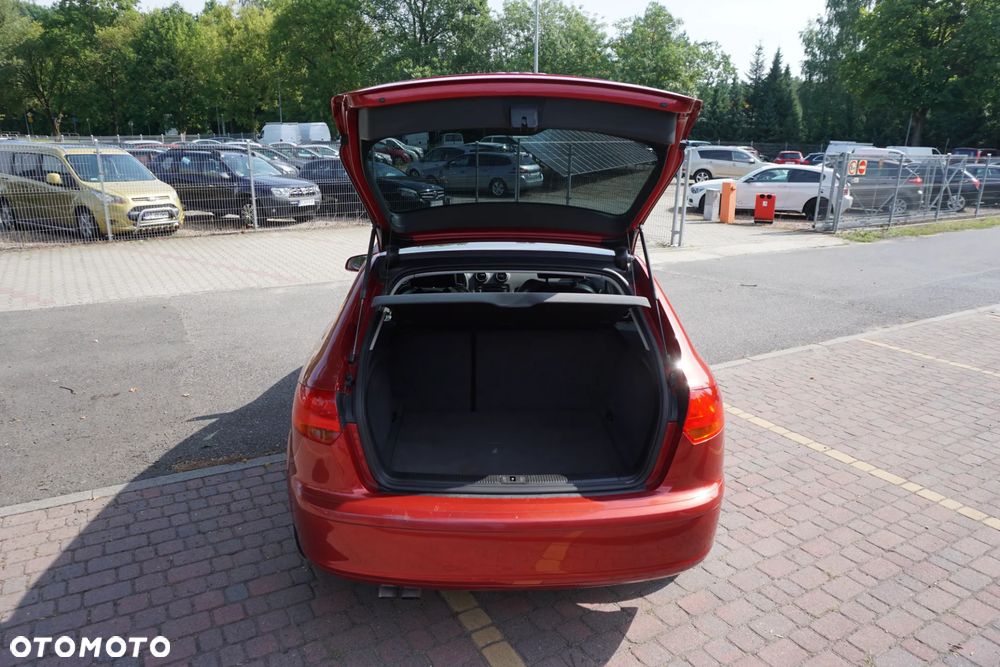 Audi A3 Sportback 2.0 TDI quattro Attraction - 4