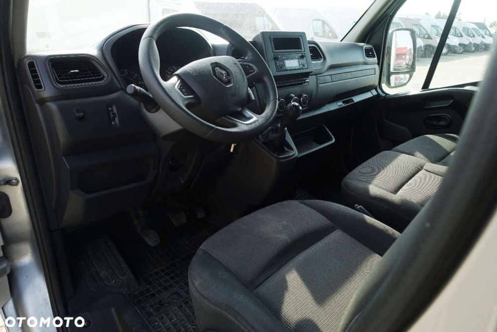 Renault Master 2.3 dCi - 11