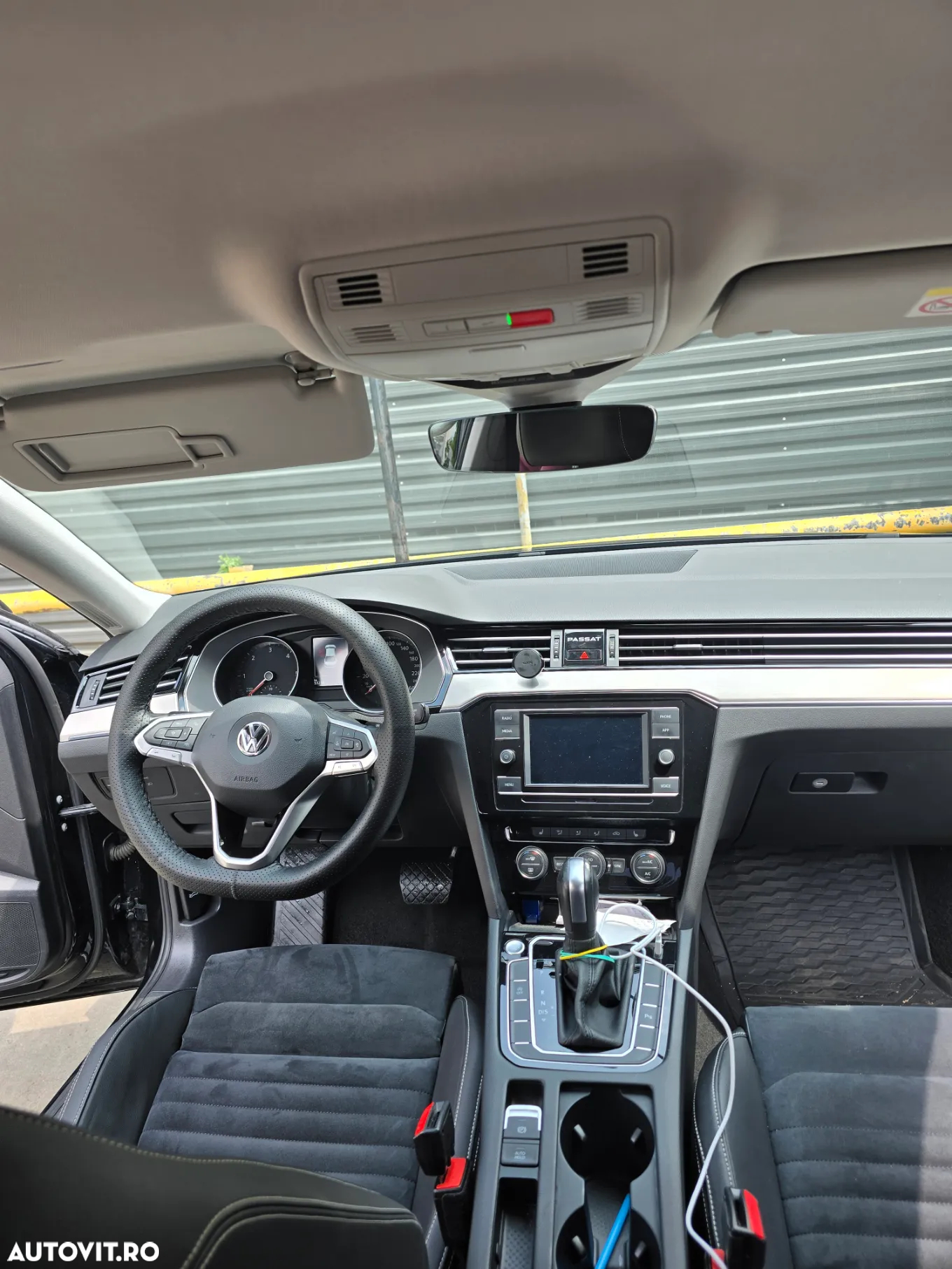 Volkswagen Passat Variant 2.0 TDI DSG Highline - 9