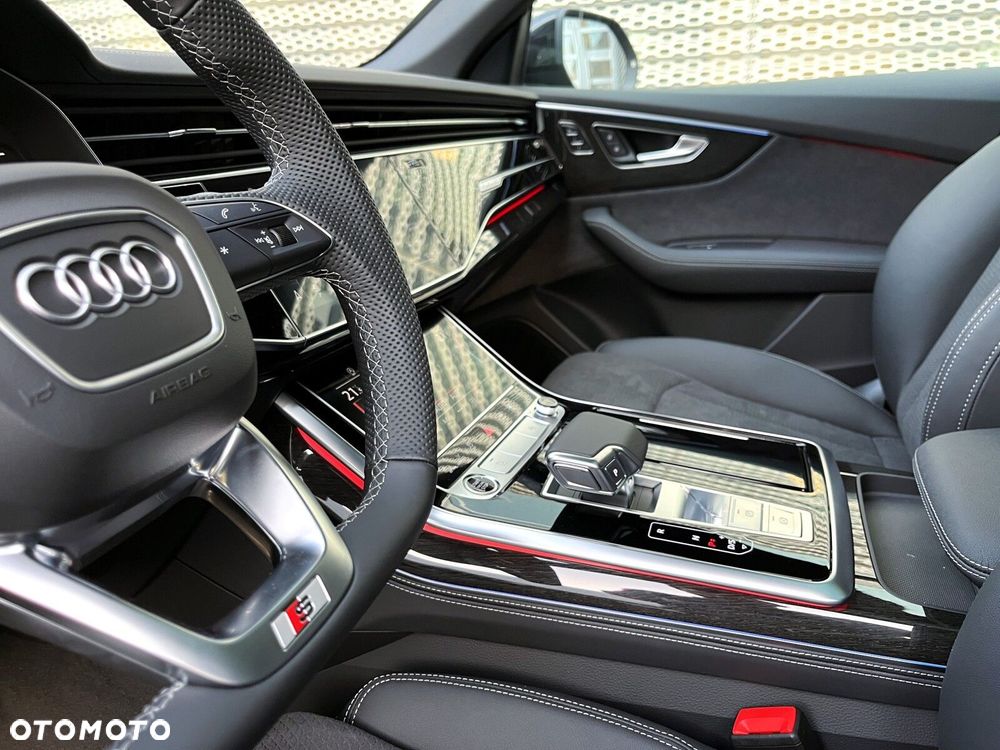 Audi Q8 - 22