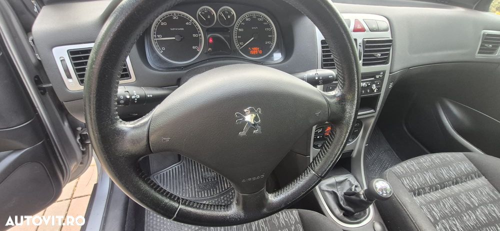 Peugeot 307 - 10