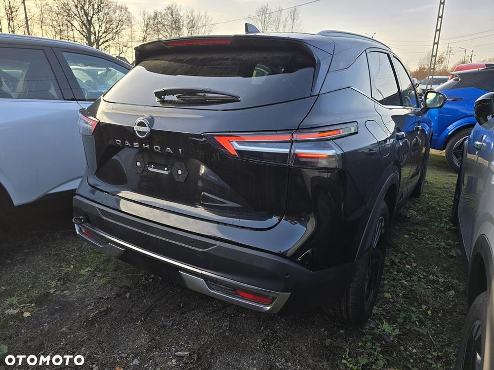 Nissan Qashqai 1.3 DIG-T mHEV N-Connecta Xtronic - 4
