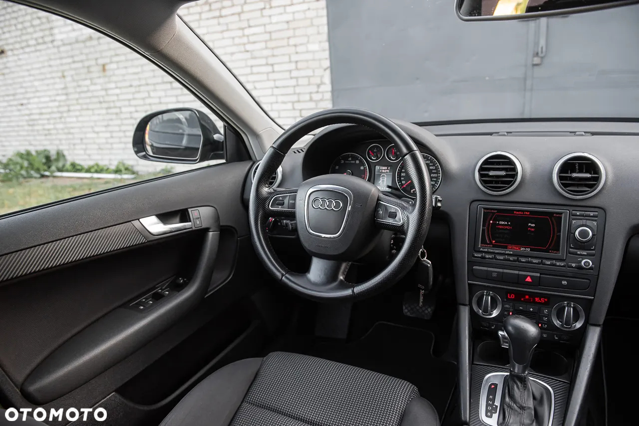 Audi A3 2.0 TFSI Sportback quattro S tronic Ambiente - 28