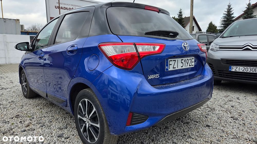 Toyota Yaris 1.5 Premium - 22