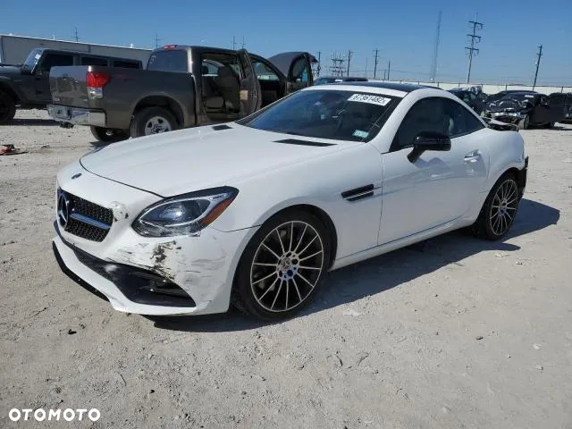 Mercedes-Benz SLC 300 9G-Tronic - 16
