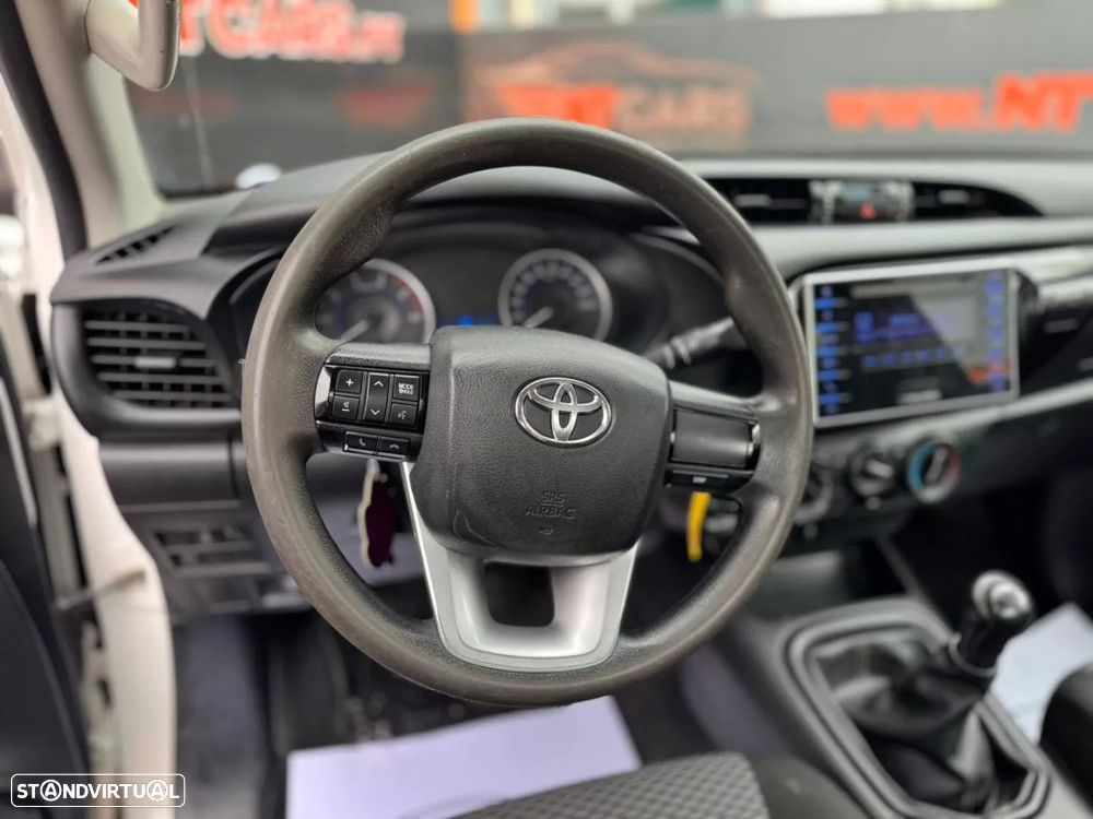 Toyota hilux 2.4 d-4d 4wd cs ch - 4