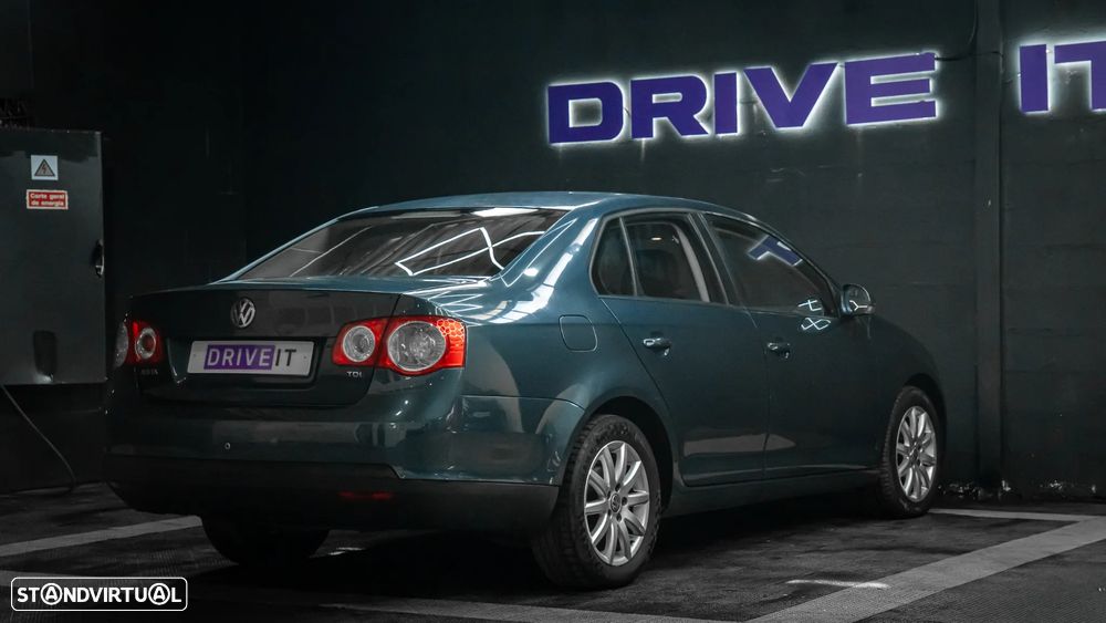 VW Jetta - 7