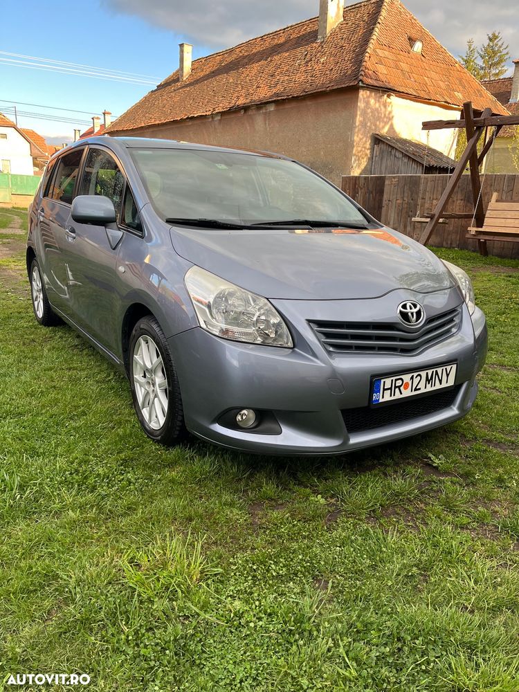 Toyota Verso 2.0 Sol - 1