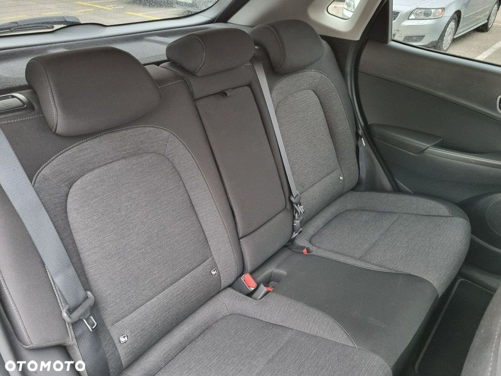 Hyundai Kona - 14