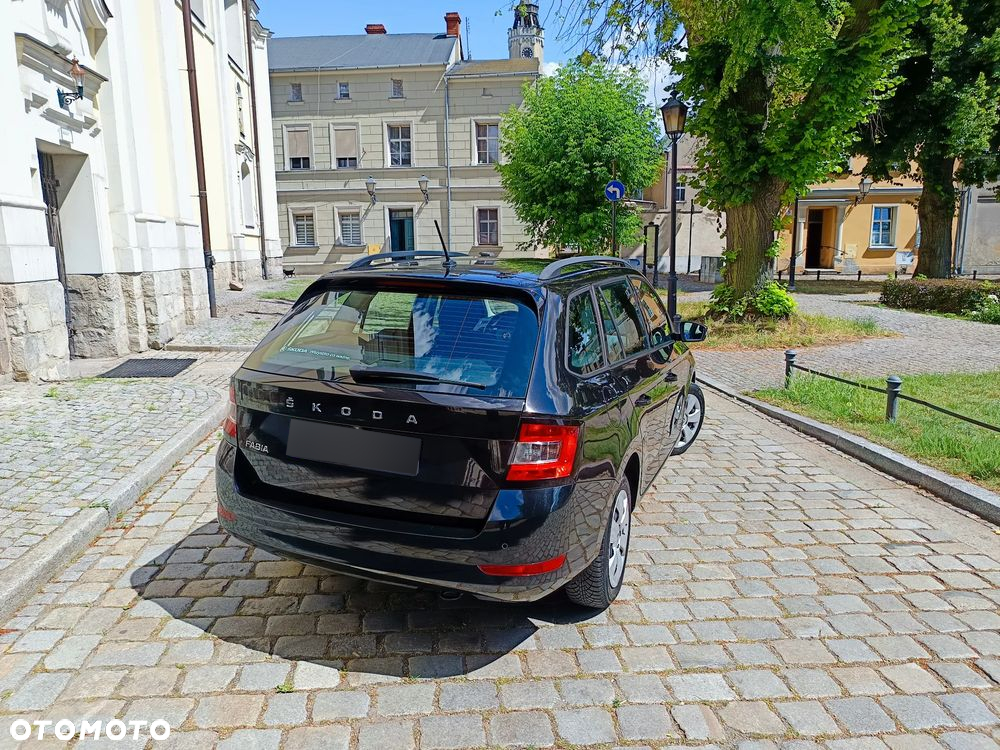 Skoda Fabia 1.0 TSI Ambition Plus - 29