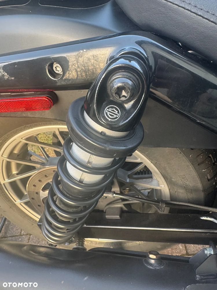 Harley-Davidson Sportster - 11