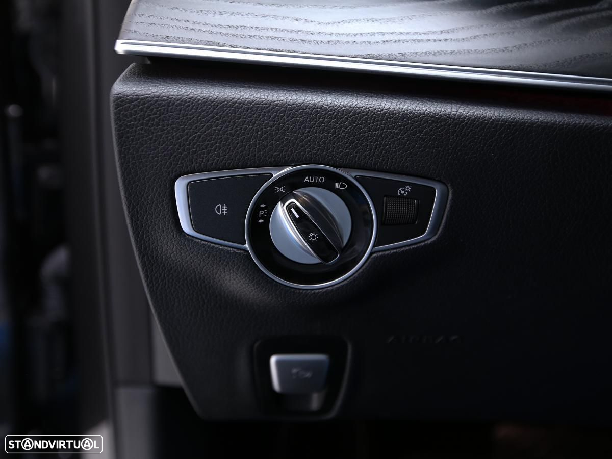 Mercedes-Benz E 300 de AMG Line 4Matic - 21