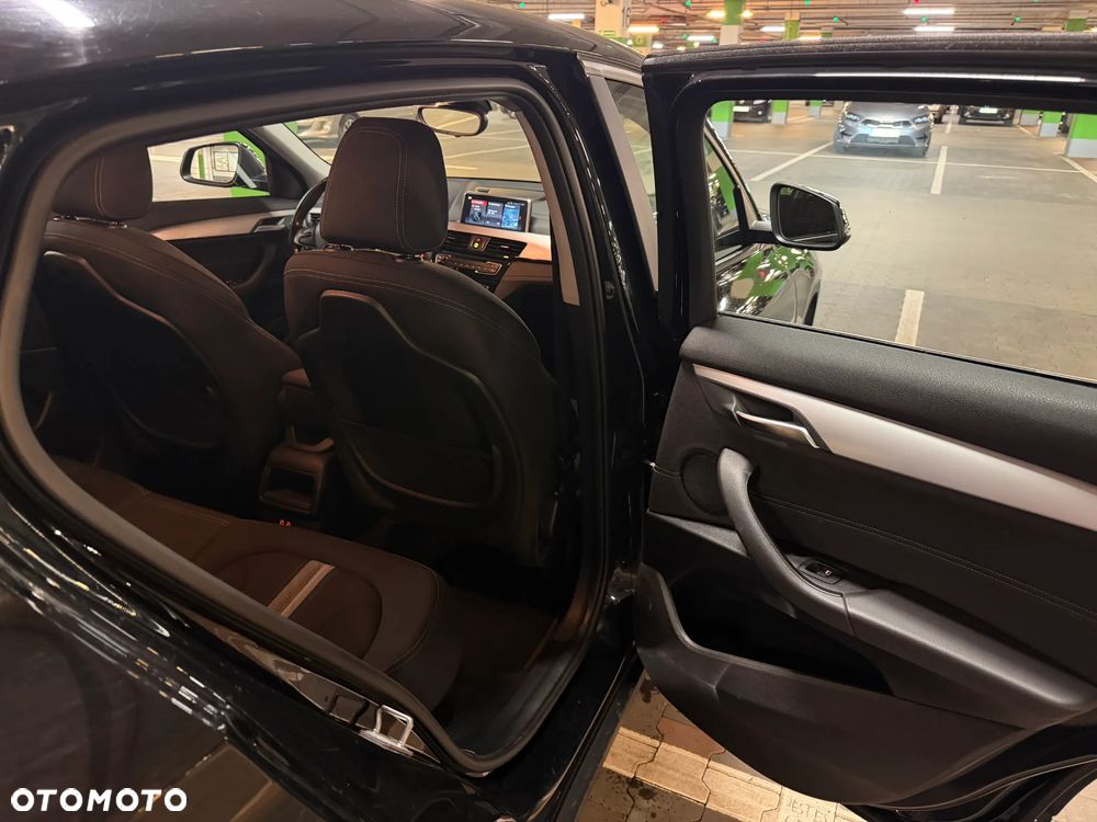 BMW X2 sDrive18i - 32