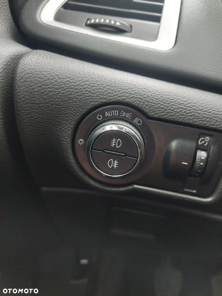 Opel Astra 2.0 CDTI ecoFLEX Start/Stop Edition - 10