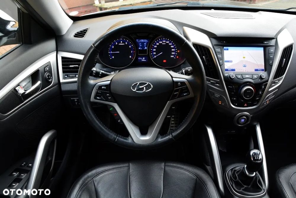Hyundai Veloster 1.6 GDI Premium - 8