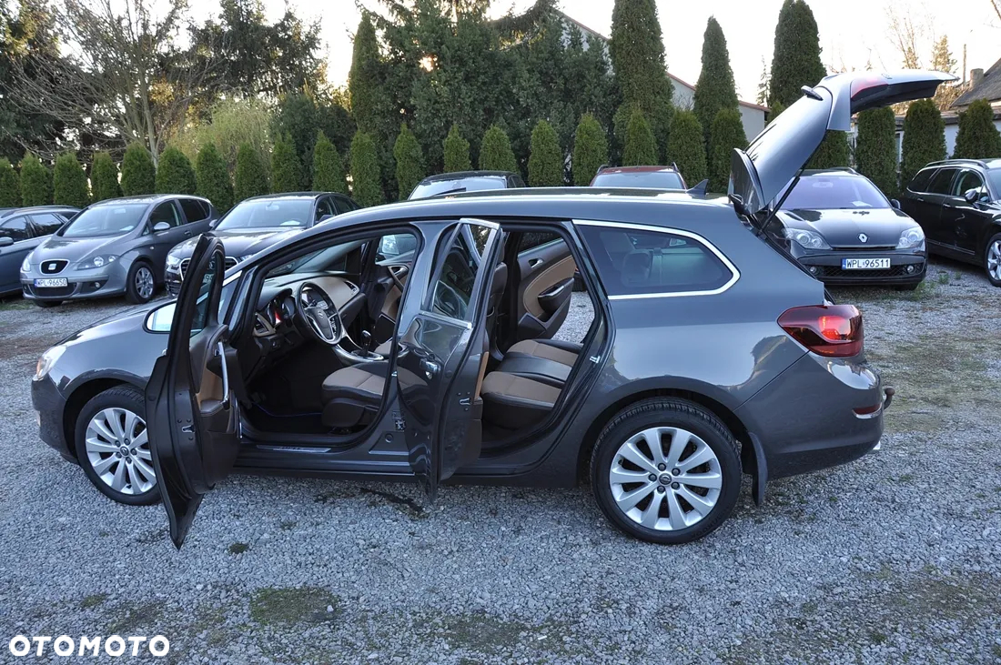 Opel Astra GTC 1.4 Turbo - 11