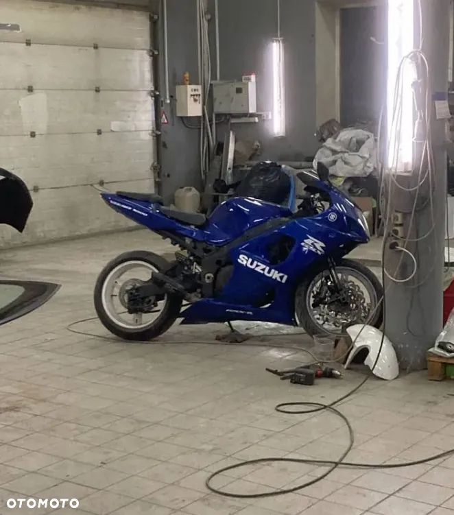 Suzuki GSX-R - 3