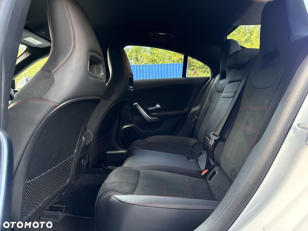 Mercedes-Benz CLA - 18
