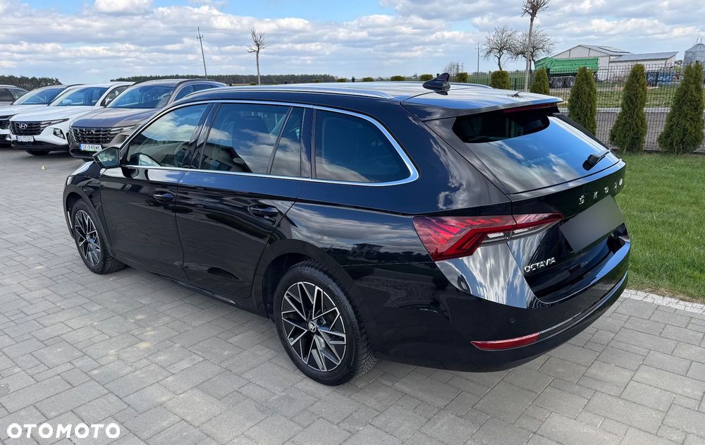 Skoda Octavia 2.0 TDI SCR Style DSG - 6