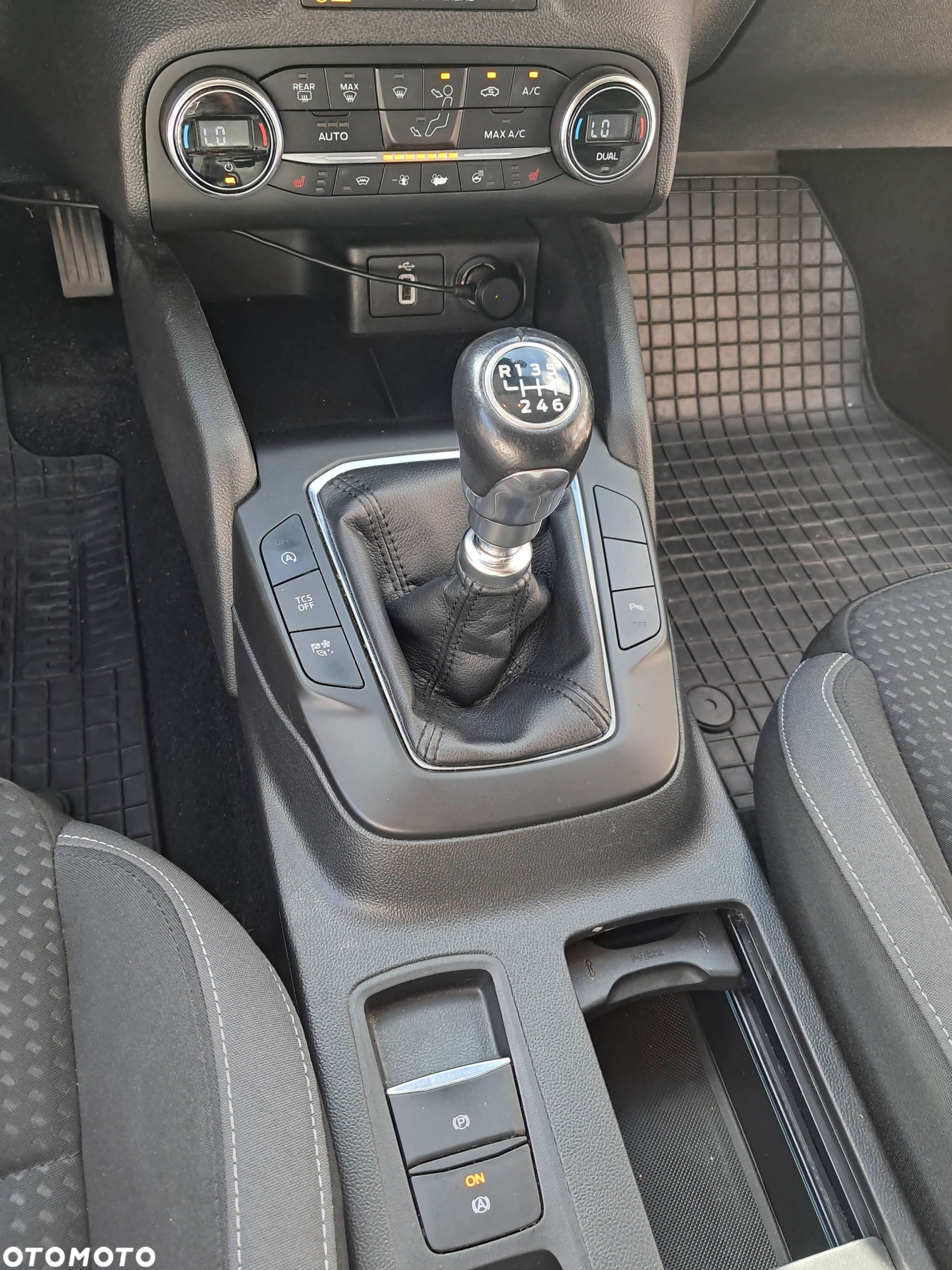 Ford Focus 1.5 TDCi Titanium - 10