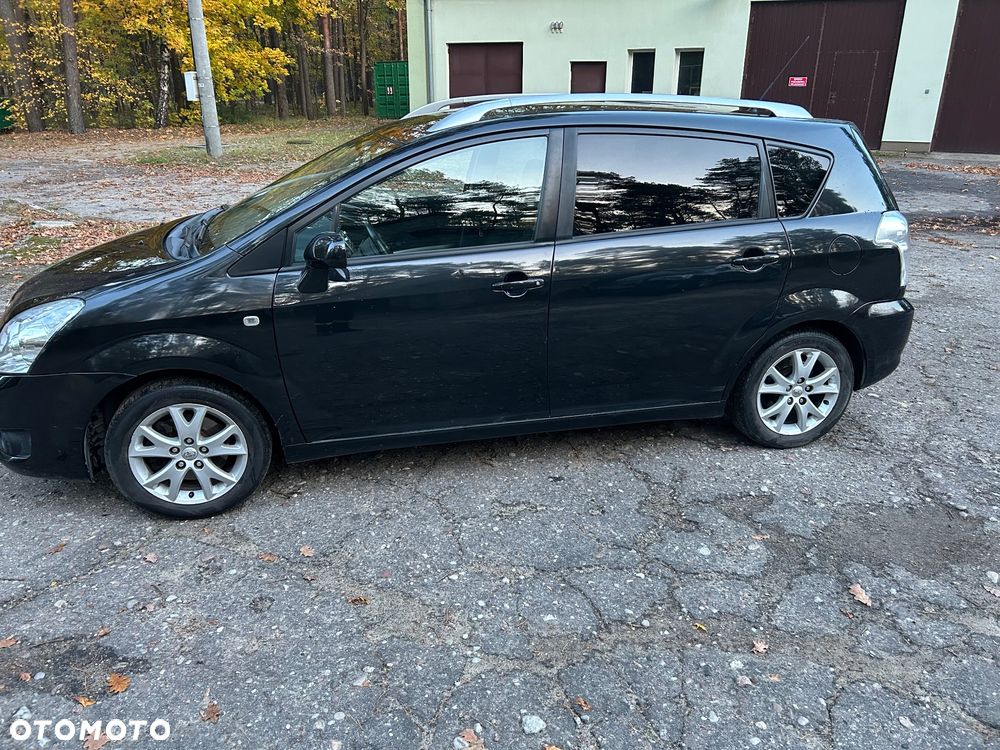 Toyota Corolla Verso 2009 photo 2