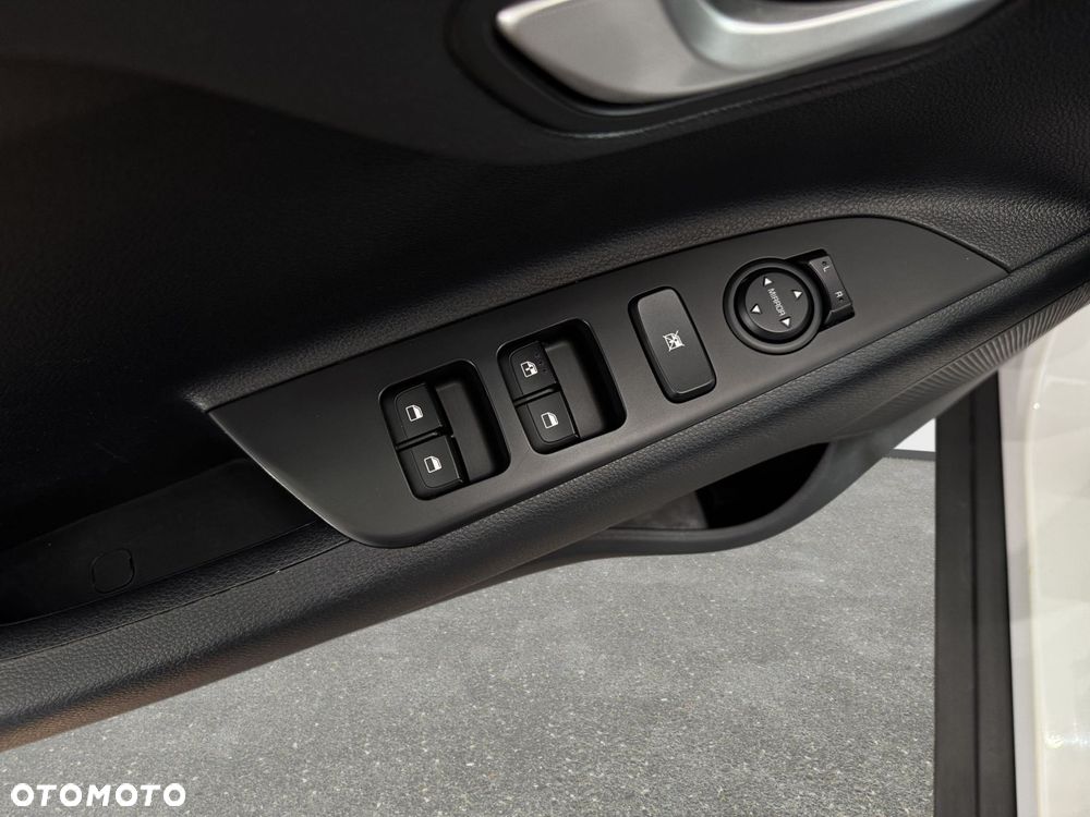 Kia Stonic - 28