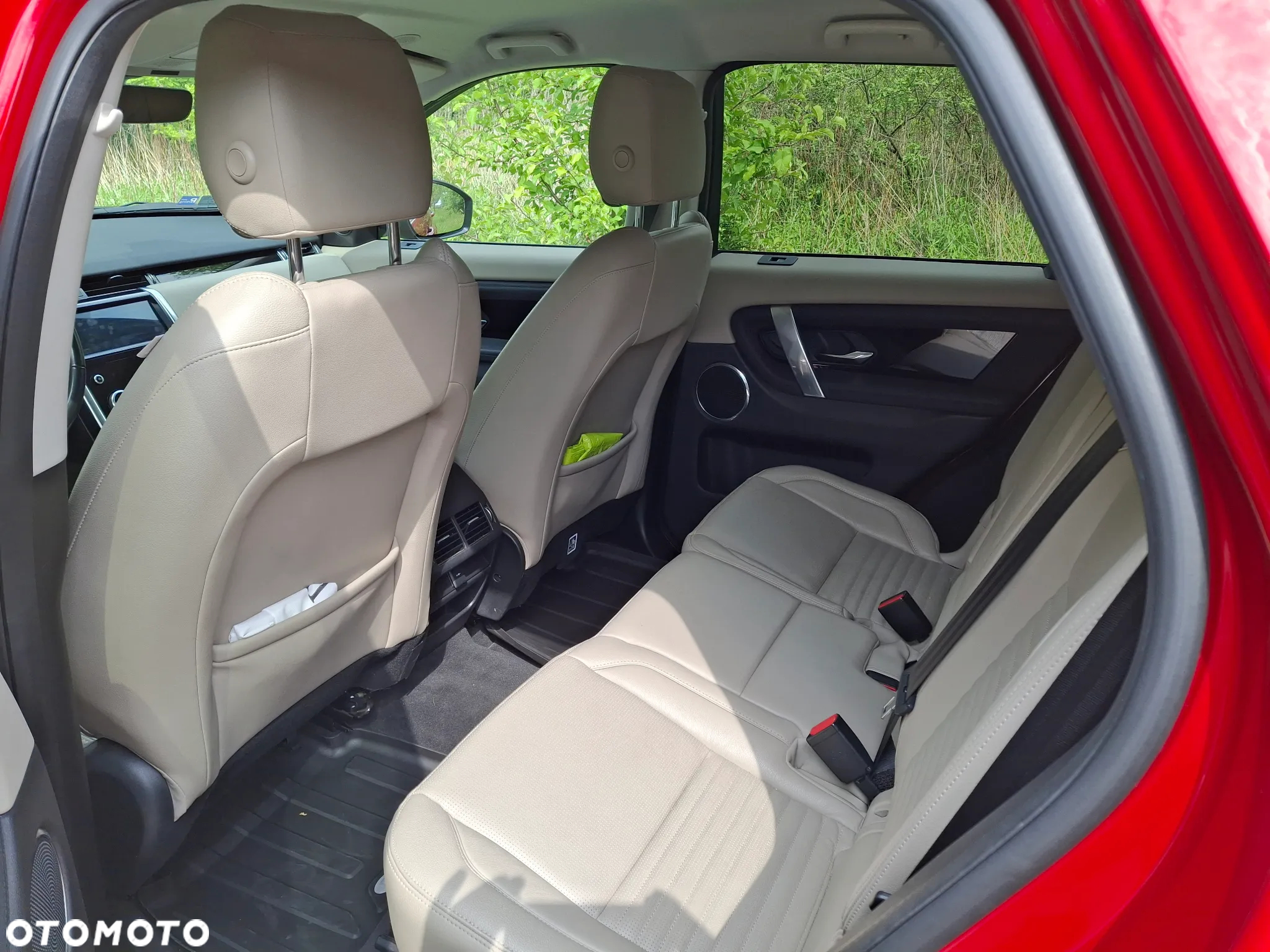 Land Rover Discovery Sport - 10