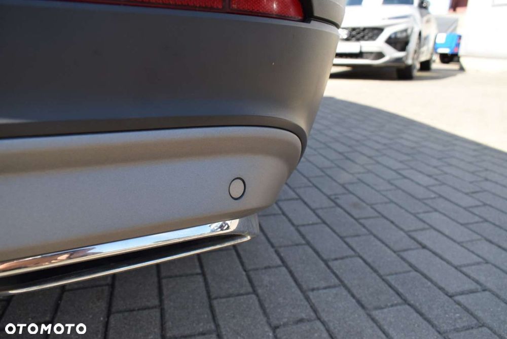 Volkswagen Tiguan - 11