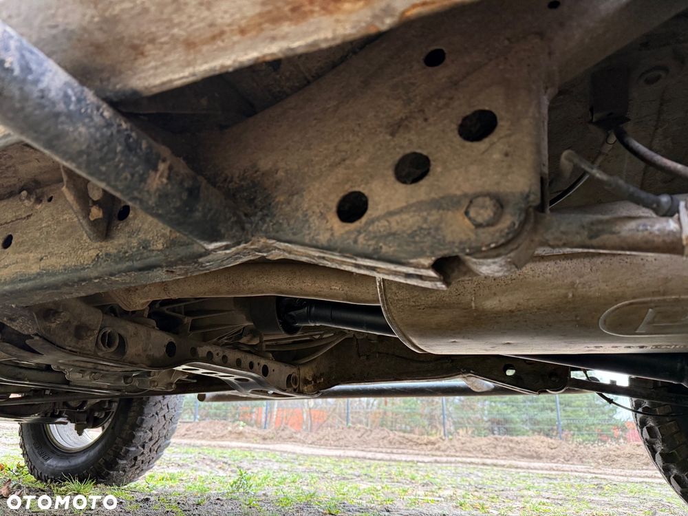 Nissan Terrano 3.0 Di Luxury - 13