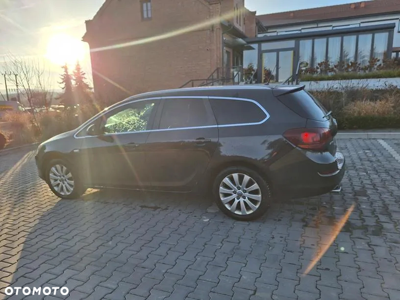 Opel Astra IV 2.0 CDTI Cosmo - 18