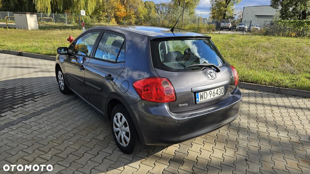 Toyota Auris 1.4 D-4D Luna - 3