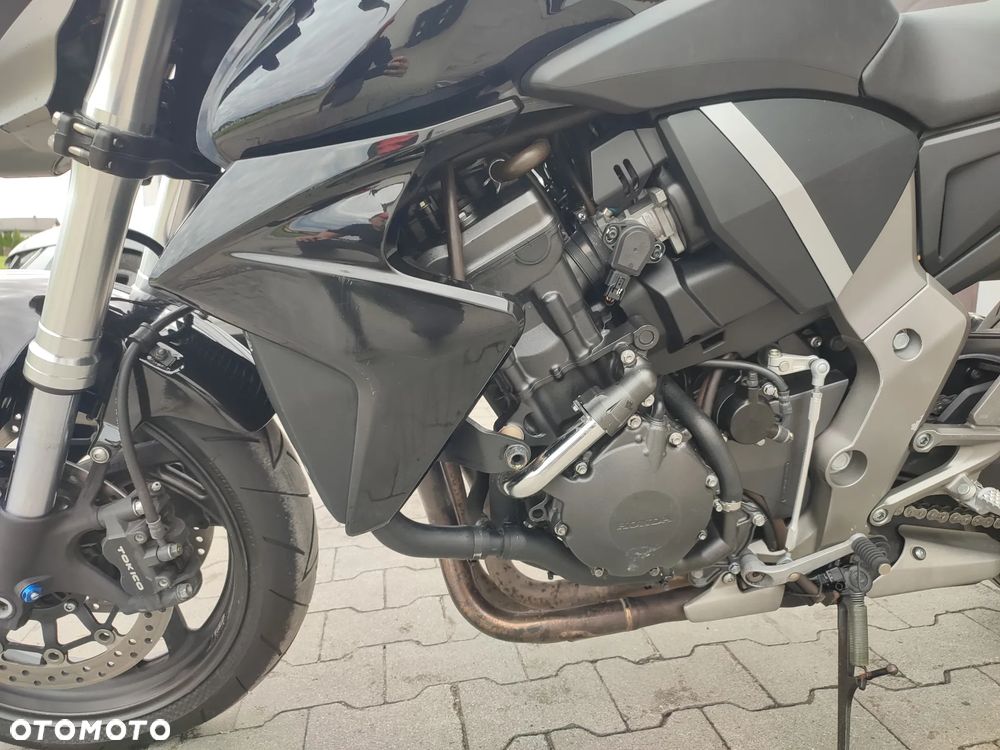 Honda CB - 11
