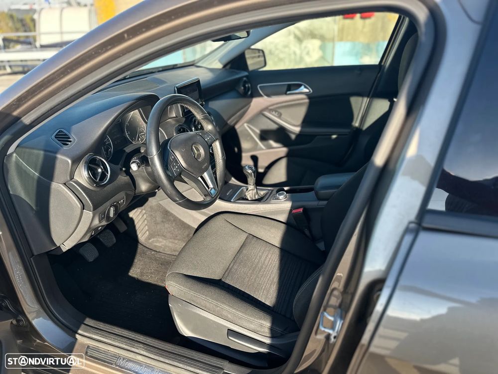 Mercedes-Benz A 180 - 14