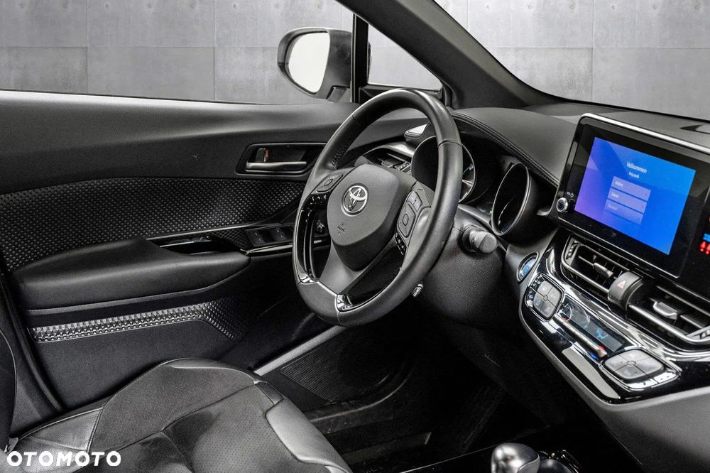 Toyota C-HR Lounge - 10