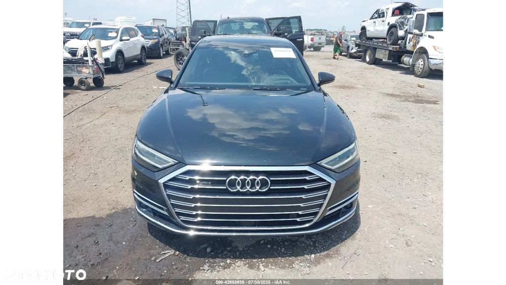 Audi A8 - 2