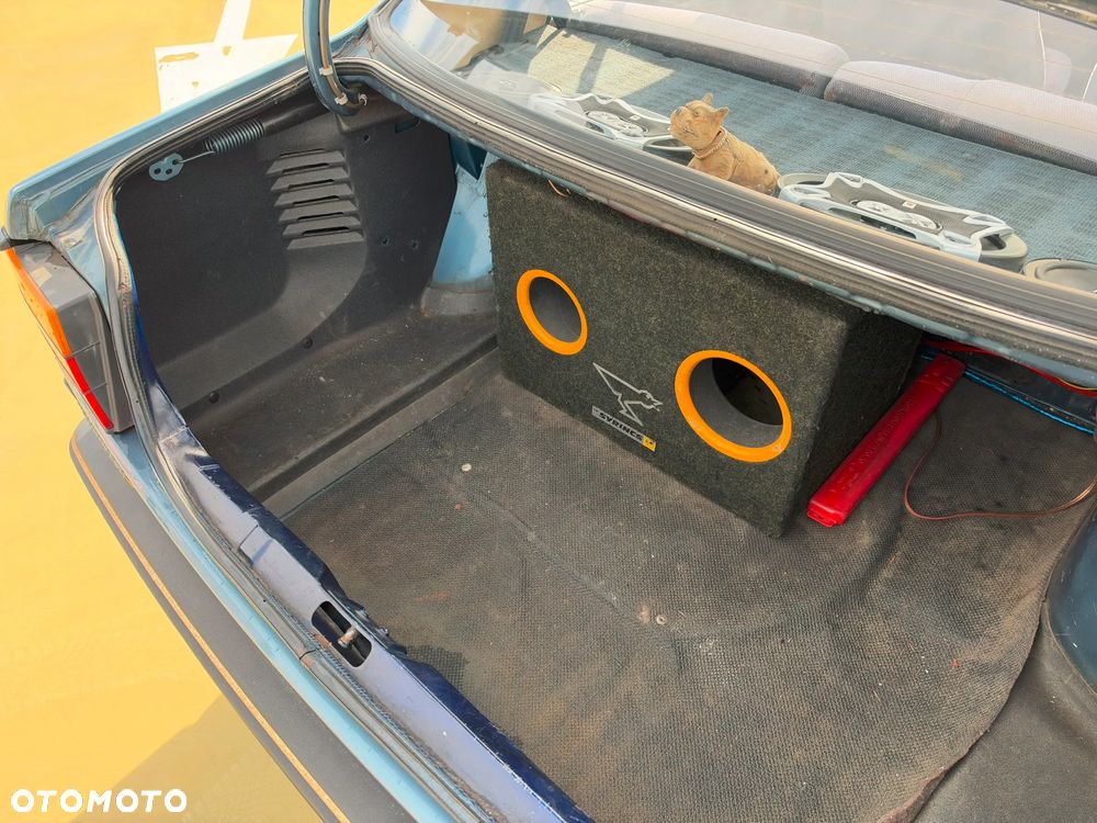 Volkswagen Jetta - 31