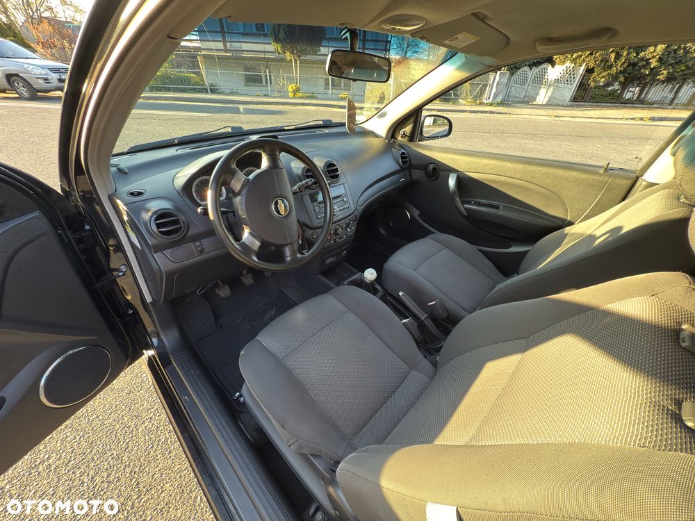 Chevrolet Aveo - 5