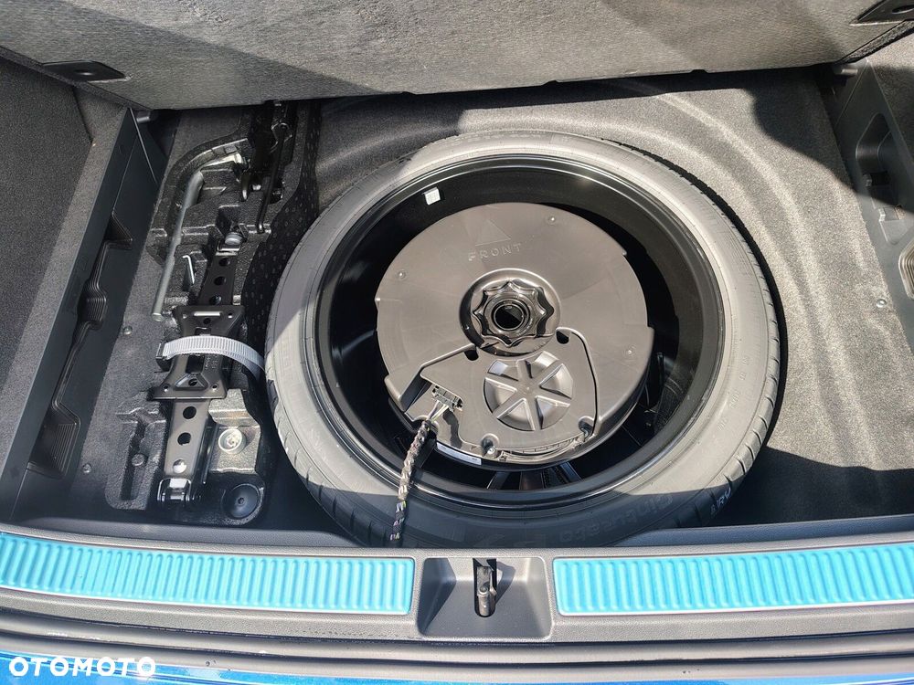 Volkswagen Passat - 10
