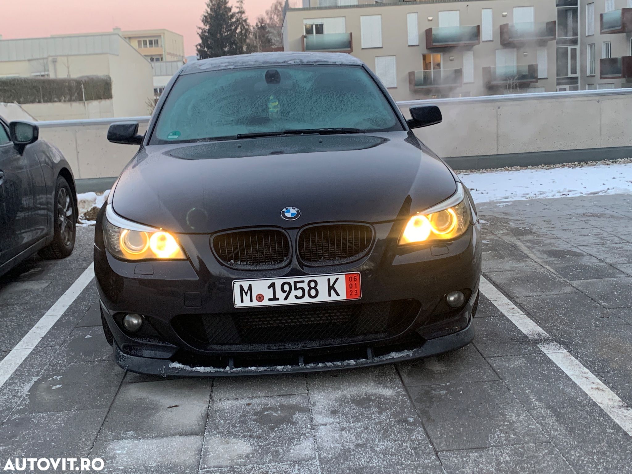 BMW Seria 5 525d Aut. Edition Sport - 1