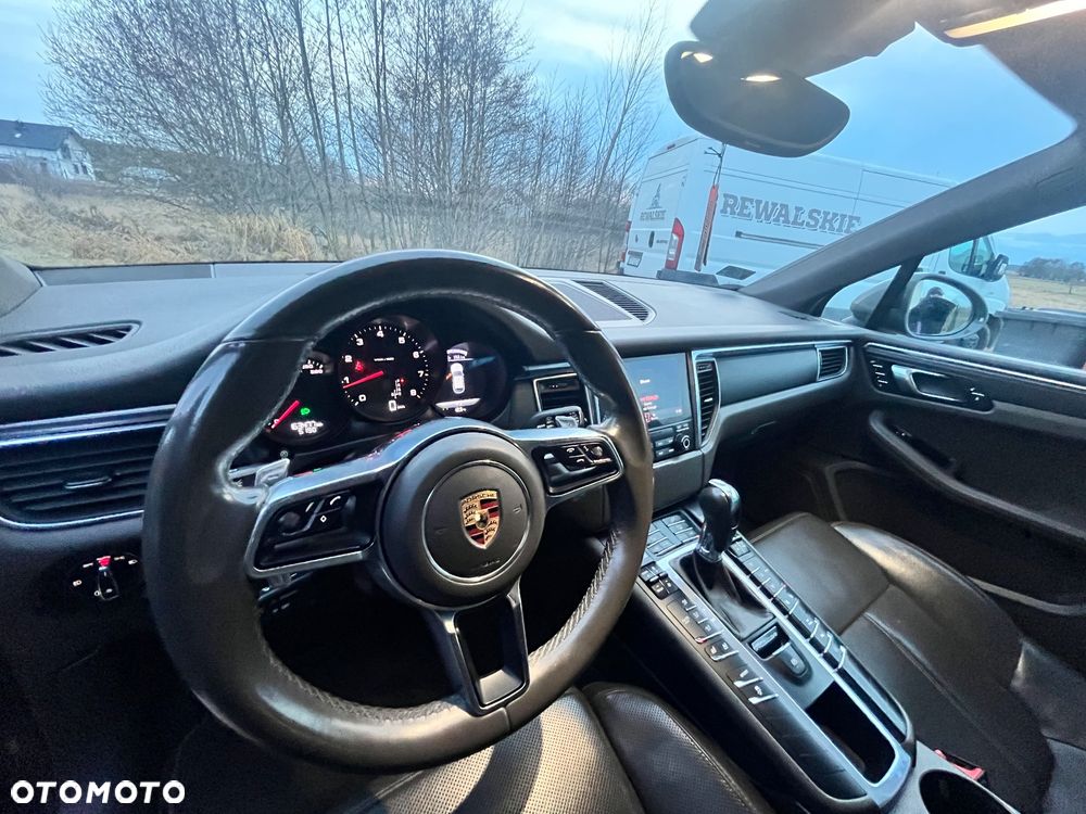 Porsche Macan Standard - 9
